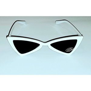 Petals & Peacocks Mod Style White Cat Eye Sunglasses NWOT